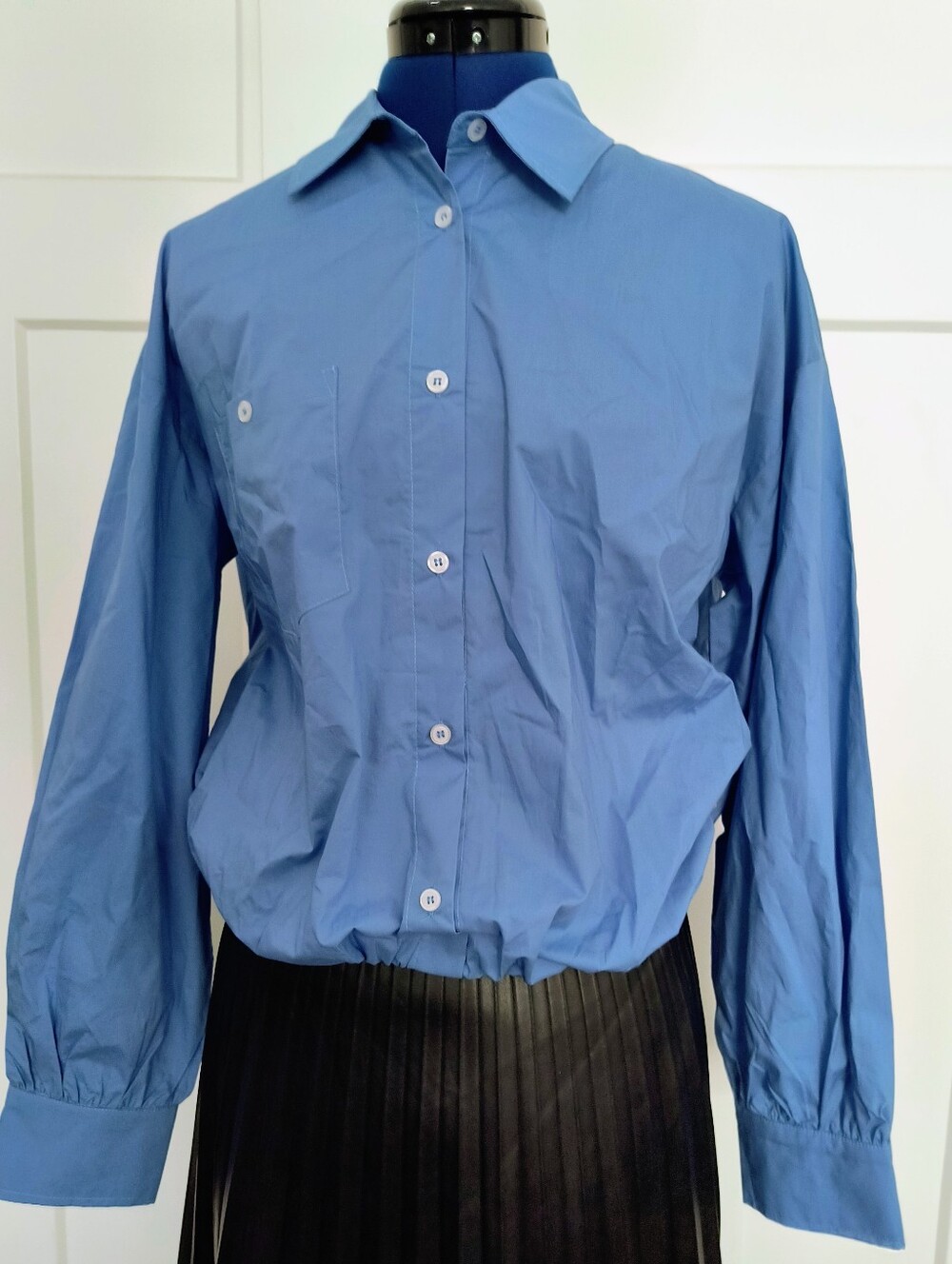 NWT Loucia Classic Women's Blue Button-Down Shirt 100 % Cotton